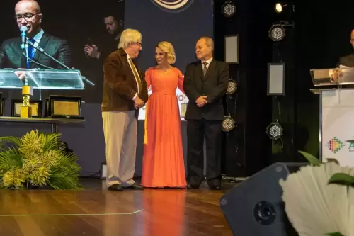 RONEY-47-98436-6626-FOTO-5523